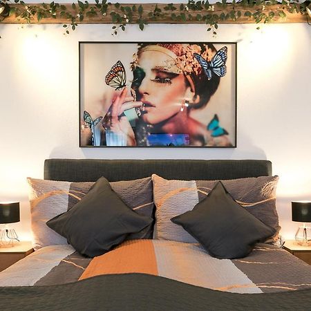 Spirit Apartments - Studio 2 - Kueche - Parkplatz Engelberg Bagian luar foto