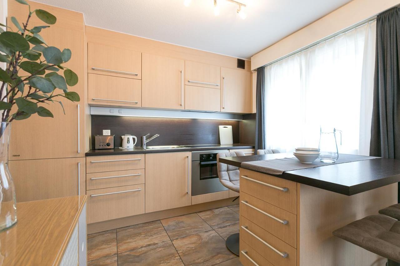 Spirit Apartments - Studio 2 - Kueche - Parkplatz Engelberg Bagian luar foto